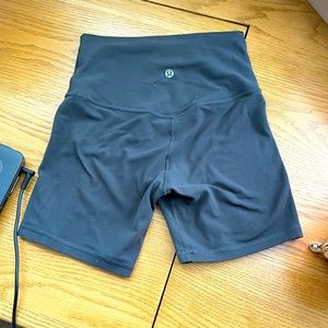 Lululemon size 4 shorts. 4”.